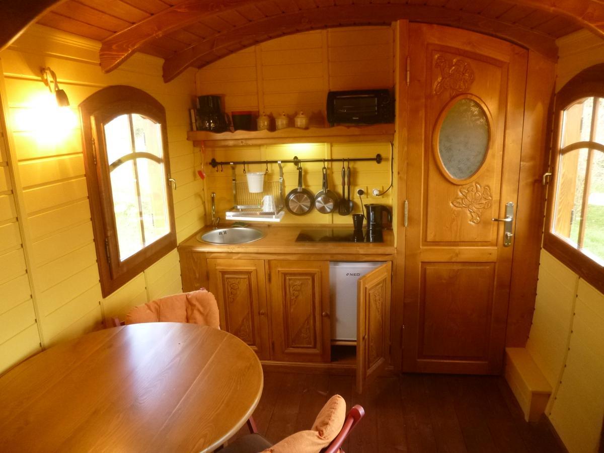 Bed and Breakfast Chez Pommette et Billy La Hoguette Exterior foto