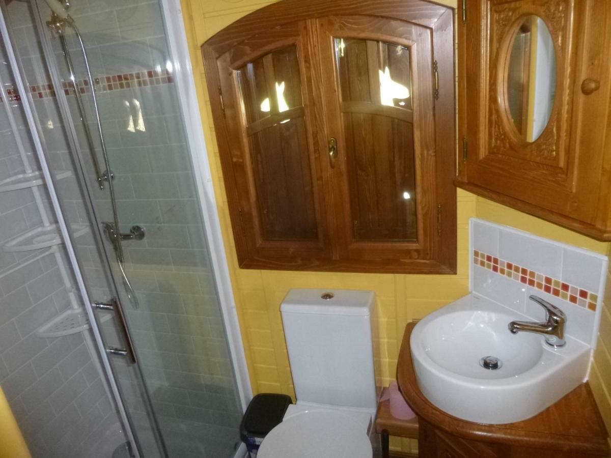 Bed and Breakfast Chez Pommette et Billy La Hoguette Exterior foto